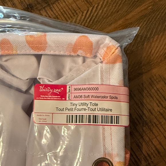 Thirty-One Tiny Utility - Picture 3 of 3